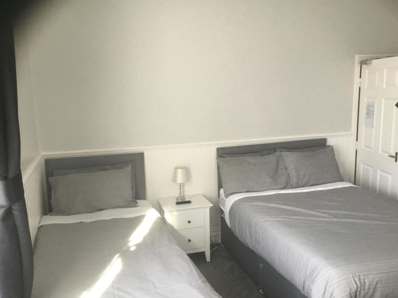 Cara Guesthouse Уитли-Бей Экстерьер фото